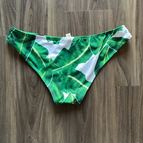 Bikini Swimsuit - Picture 3 of 7